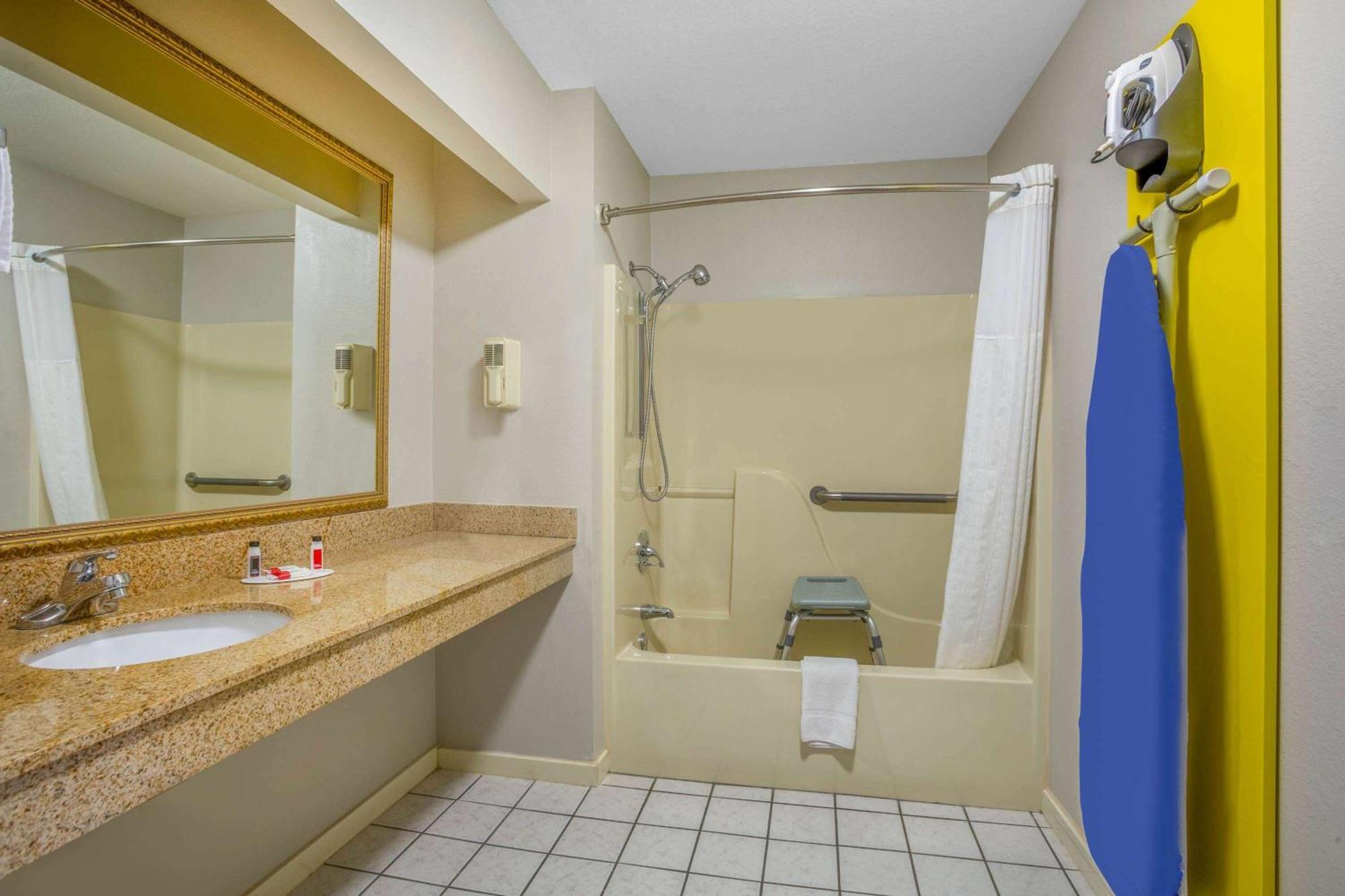 Days Inn By Wyndham Lonoke Exterior photo